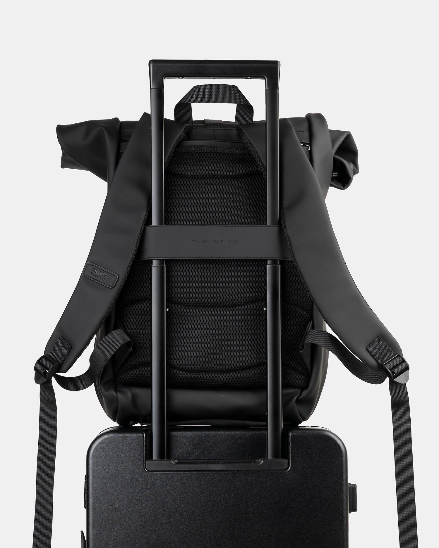Traveller Suitcase Deep Black
